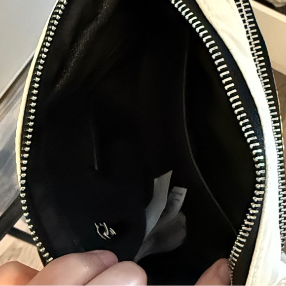 Cream Quilted Crossbody Bag - Picture 5 of 6